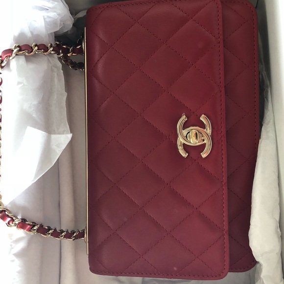 chanel cross body wallet